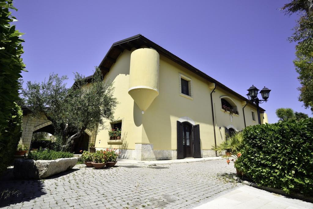 Hotel Tenuta San Francesco Barletta Exteriör bild